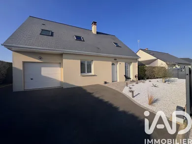 Maison traditionnelle à Mazé-Milon (49630)