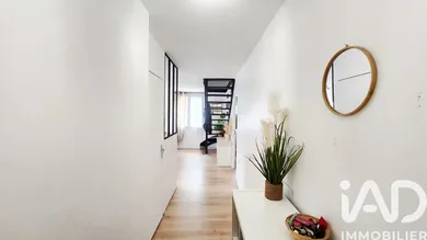 Duplex à Vaires-sur-Marne (77360)