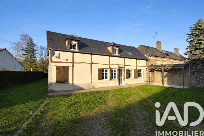 Maison 4 pièces 100 m² · à Lachapelle-aux-Pots · 100 m² · 196 000 €