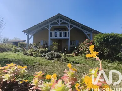 Maison traditionnelle à Lacquy (40120)