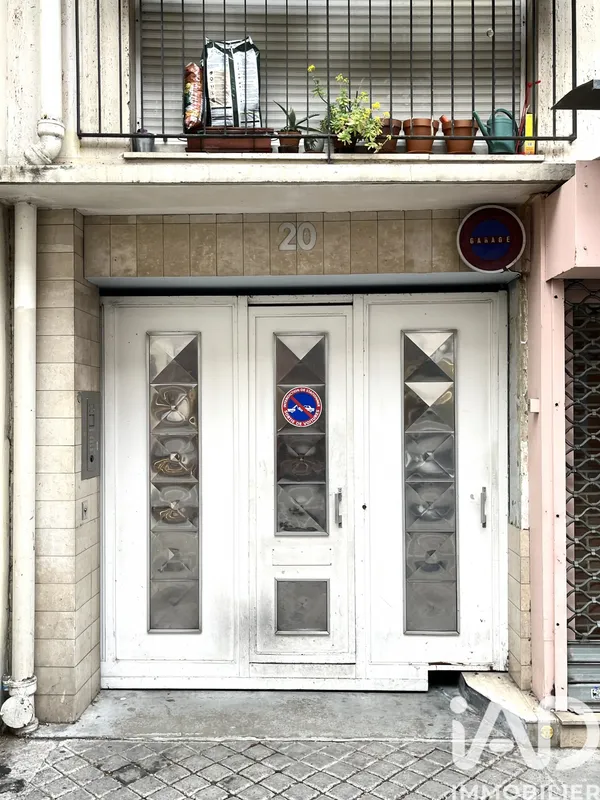 Parking à Paris (75014) photo 2