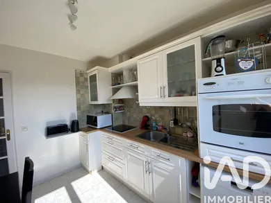 Apartment in Avon (77210)