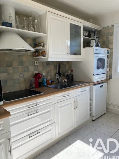 Apartment in Avon (77210)