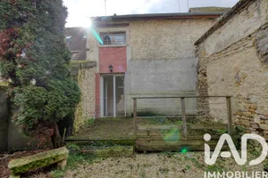 Maison de ville à Puiseaux (45390)