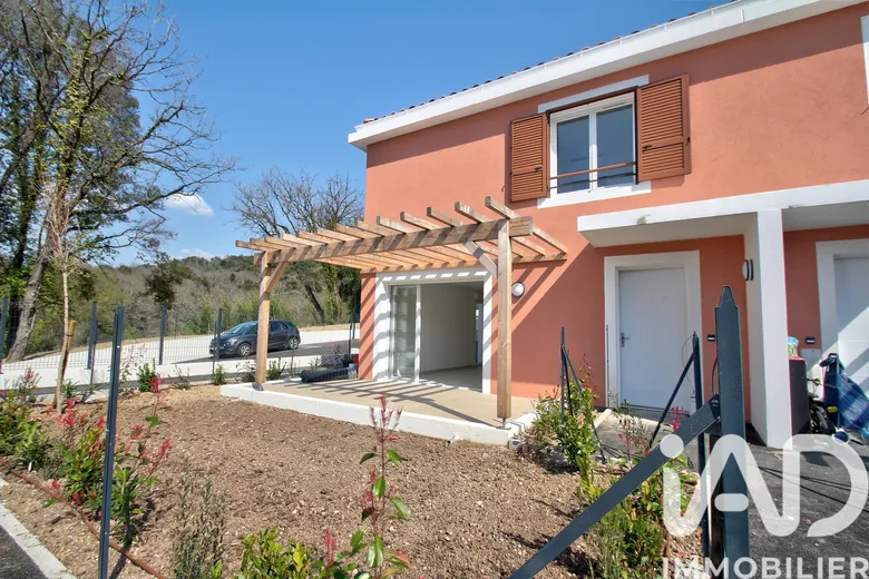 Maison 4 pièces 77 m² · à Auribeau-sur-Siagne · 76,6 m² · 438 000 €
