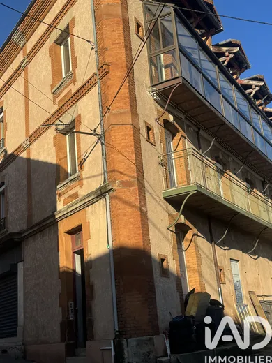 Building in Firminy (42700)