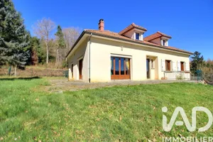 Architectural house in Villossanges (63380)