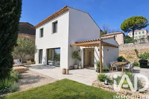 House in Les Arcs (83460)