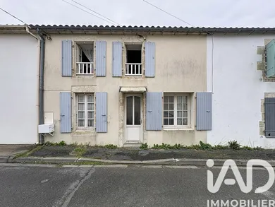 House in Charron (17230)