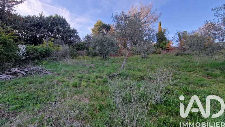 Terrain 451 m² · à Valensole · 83 000 €