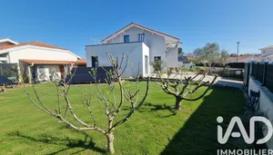 Architectural house in Mimizan (40200)