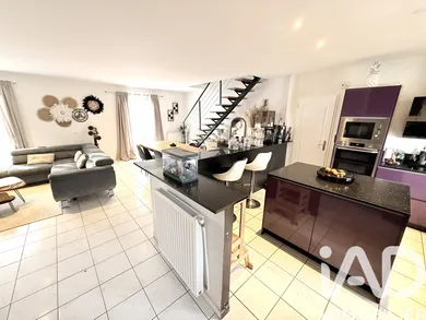 House in Saint-Denis-Lanneray (28200)