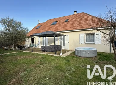 House in Saint-Denis-Lanneray (28200)