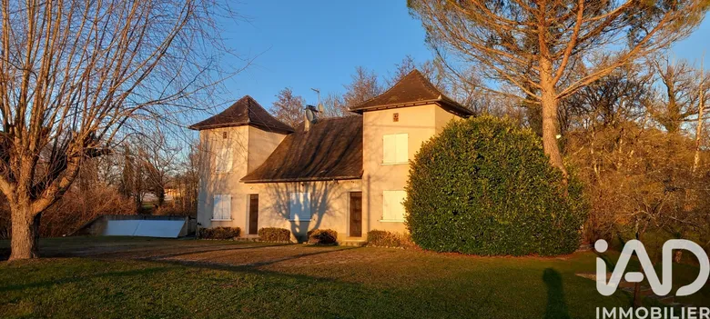 Maison 8 pièces 146 m² · à Aynac · 146 m² · 179 500 €