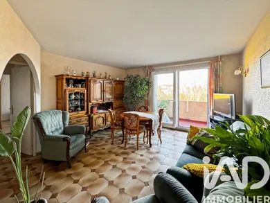 Apartment in Villebon-sur-Yvette (91140)
