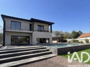 House in Sainte-Eulalie (33560)