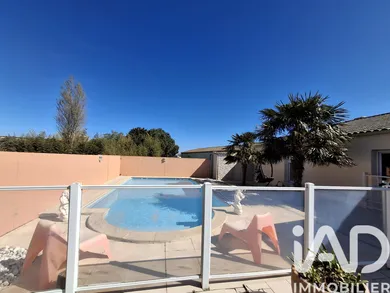 Traditional house in Yves (17340)