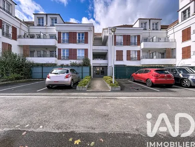 Apartment in Ozoir-la-Ferrière (77330)