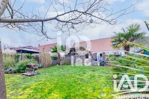 House in Jouy-le-Moutier (95280)