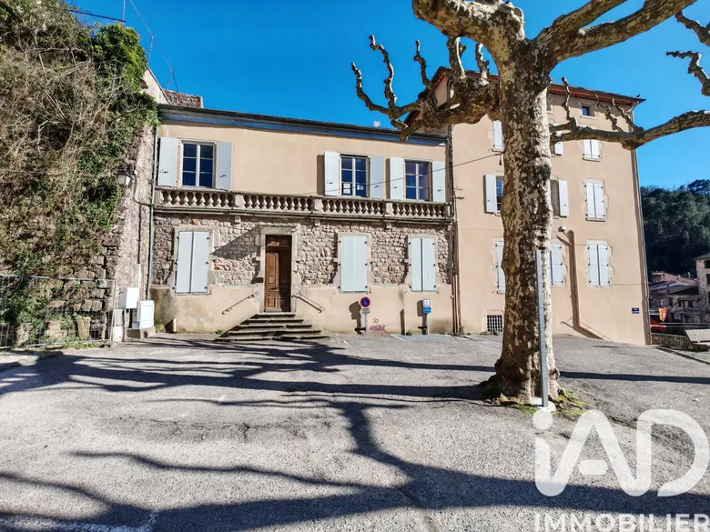 Immeuble à Largentière (07110)