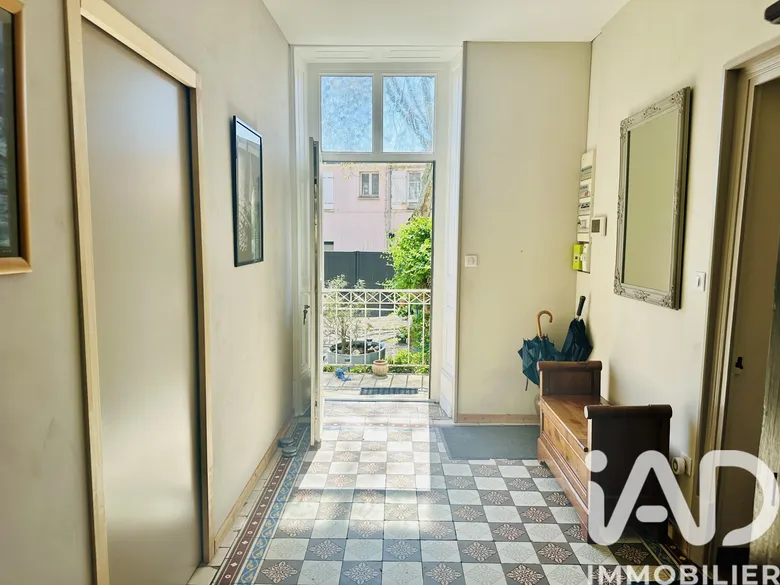 Maison 6 pièces 261 m² · à Les Sables-d'Olonne · 261 m² · 400 000 €