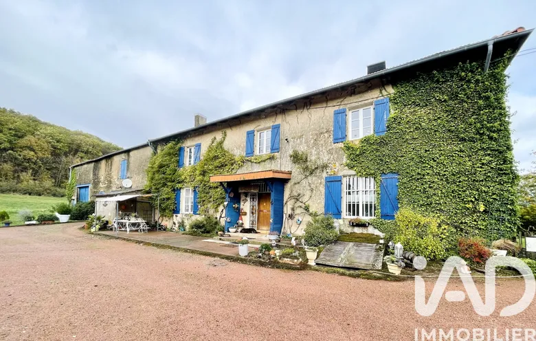 Maison 18 pièces 872 m² · à Arraincourt · 872 m² · 780 000 €