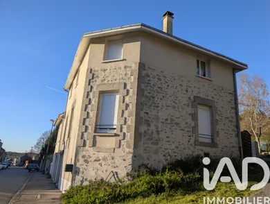 House in Saint-Sulpice-Laurière (87370)