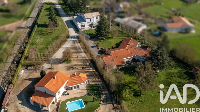 Terrain 1307 m² · à Montrevault-sur-Èvre · 1 307 m² · 85 000 €