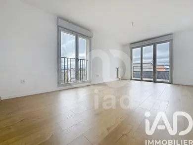 Appartement à Vert-Saint-Denis (77240)