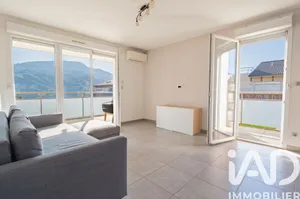 Apartment in Carros (06510)
