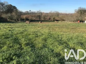 Building plot in Saint-Martin-du-Bois (33910)