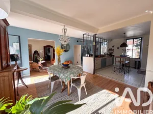 Maison à Bourron-Marlotte (77780)