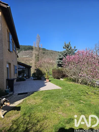 Maison à Chuyer (42410)