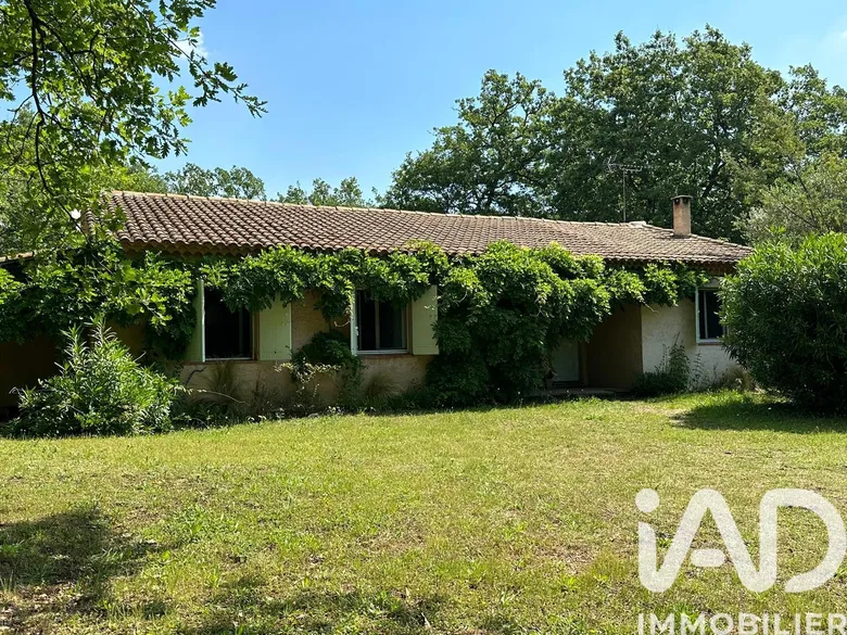 Maison 7 pièces 142 m² · à Saint-Paul-en-Forêt · 142 m² · 699 000 €