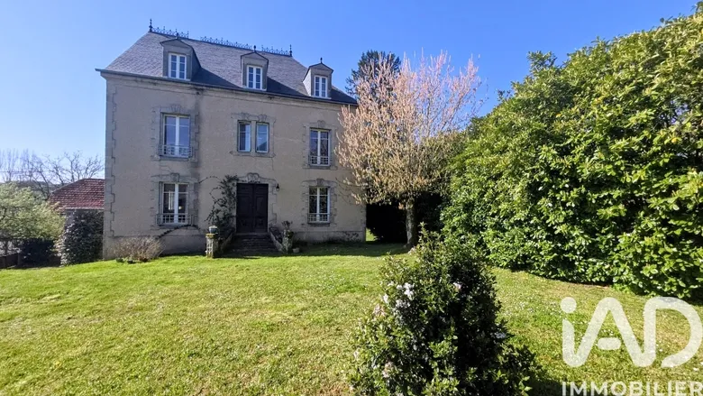 Maison 8 pièces 290 m² · à Anglars · 290 m² · 329 000 €