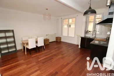 Apartment in Paris (75020)