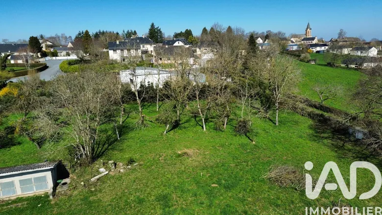 Terrain à bâtir à Moyrazès (12160) · 56 000 €