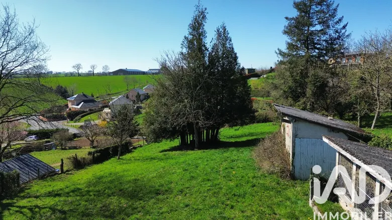 Terrain à bâtir à Moyrazès (12160) · 56 000 €
