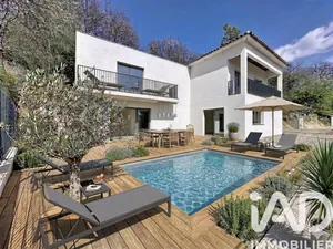 House in Bargemon (83830)