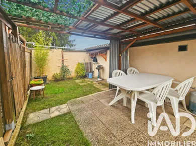 Townhouse in Villecresnes (94440)
