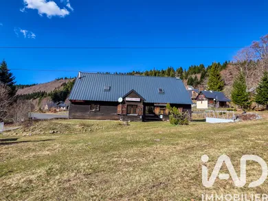 Maison à Saint-Chély-d'Aubrac (12470)