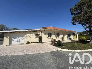 Maison traditionnelle à La Lande-de-Fronsac (33240)