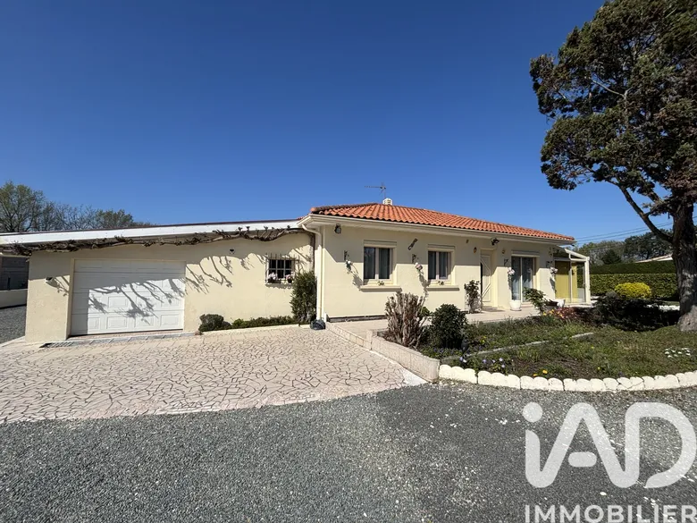 Maison 4 pièces 113 m² · à La Lande-de-Fronsac · 113 m² · 278 000 €
