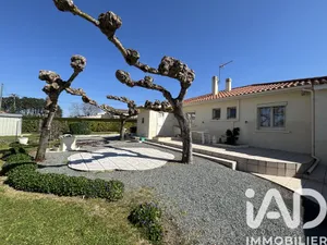 Maison traditionnelle à La Lande-de-Fronsac (33240)