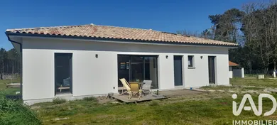 House in Parentis-en-Born (40160)