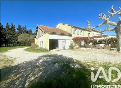Mas à Orange (84100)