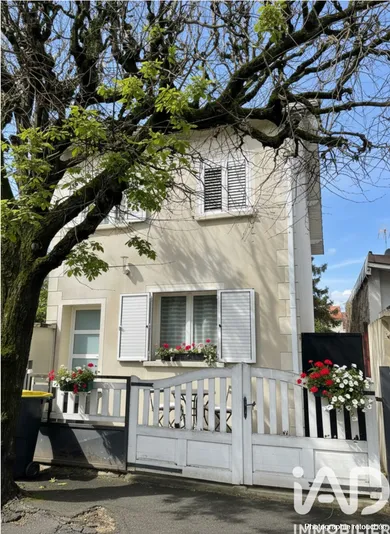 House in Villeneuve-le-Roi (94290)