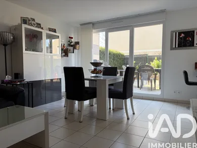 Duplex à La Queue-les-Yvelines (78940)