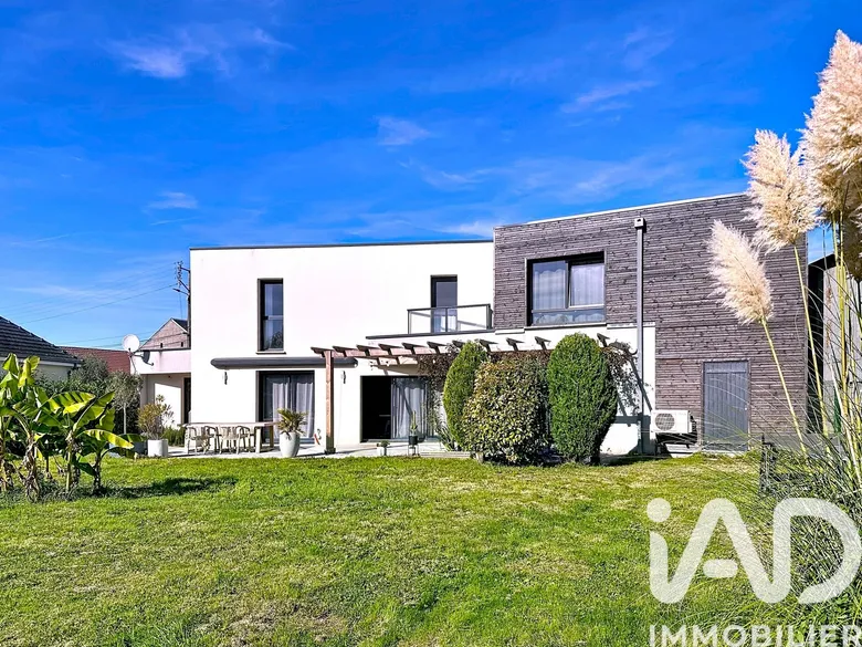 Maison 7 pièces 164 m² · à Corquilleroy · 164 m² · 299 990 €