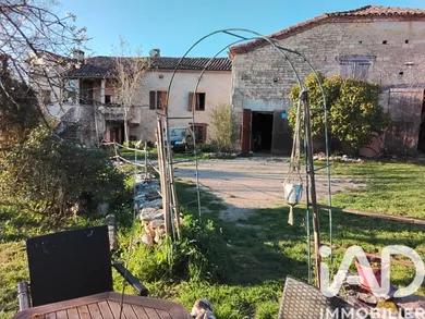 Maison de campagne à Saint-Antonin-Noble-Val (82140)